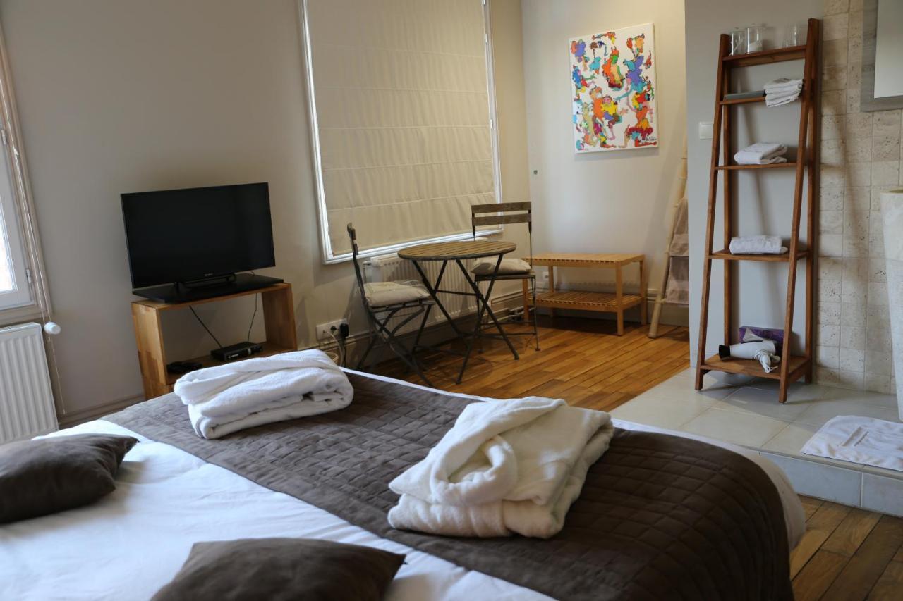 Domaine De Senercy Bed & Breakfast Sery-les-Mezieres Luaran gambar
